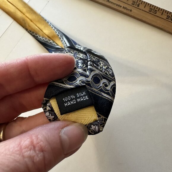 Gino Di Milano Silk Mens Tie Gold & Black Baroque Pattern Old Money Neck Ties - Picture 6 of 7